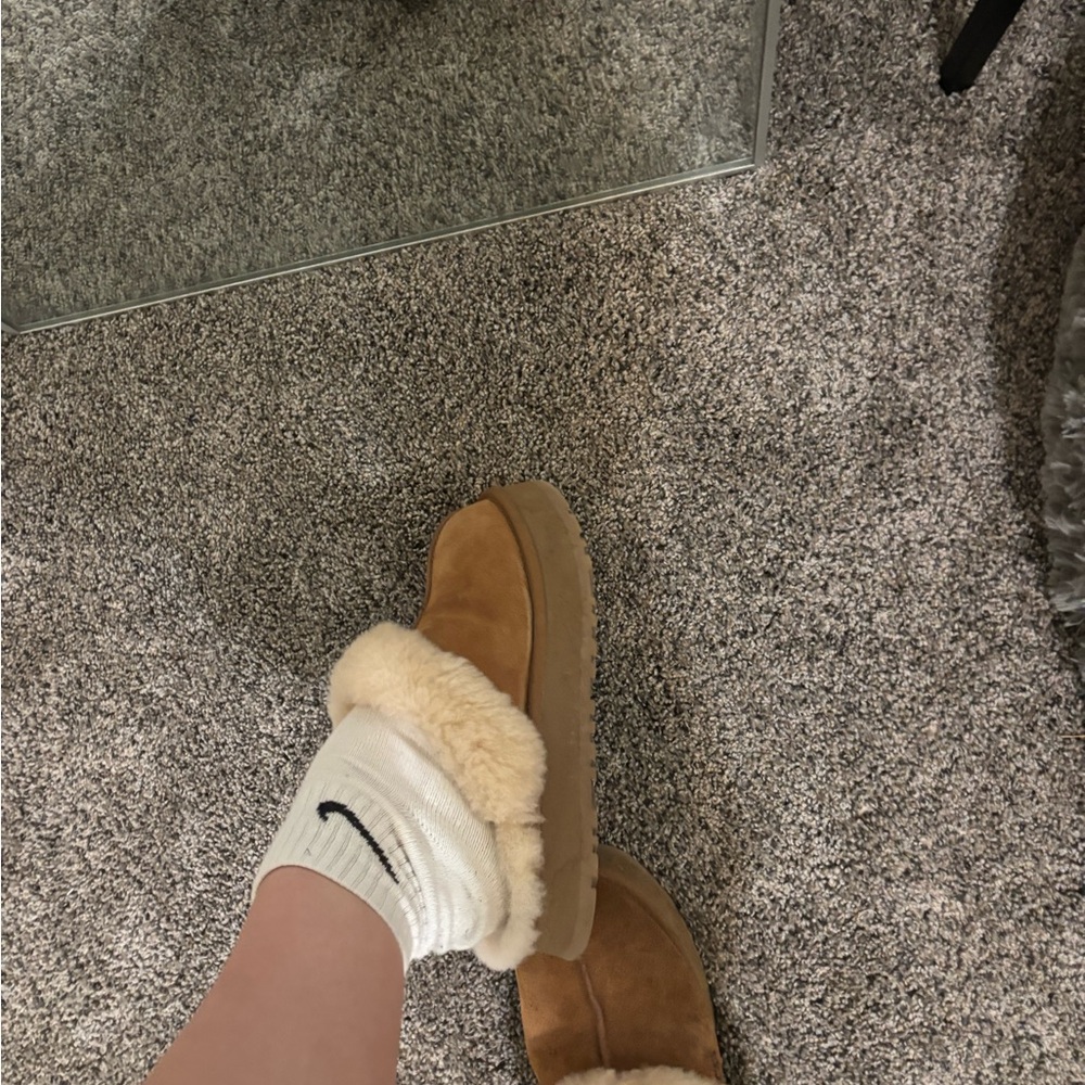 UGG Chestnut Suede Shearling-Lined Slip-On Clog - Picture 2 of 5